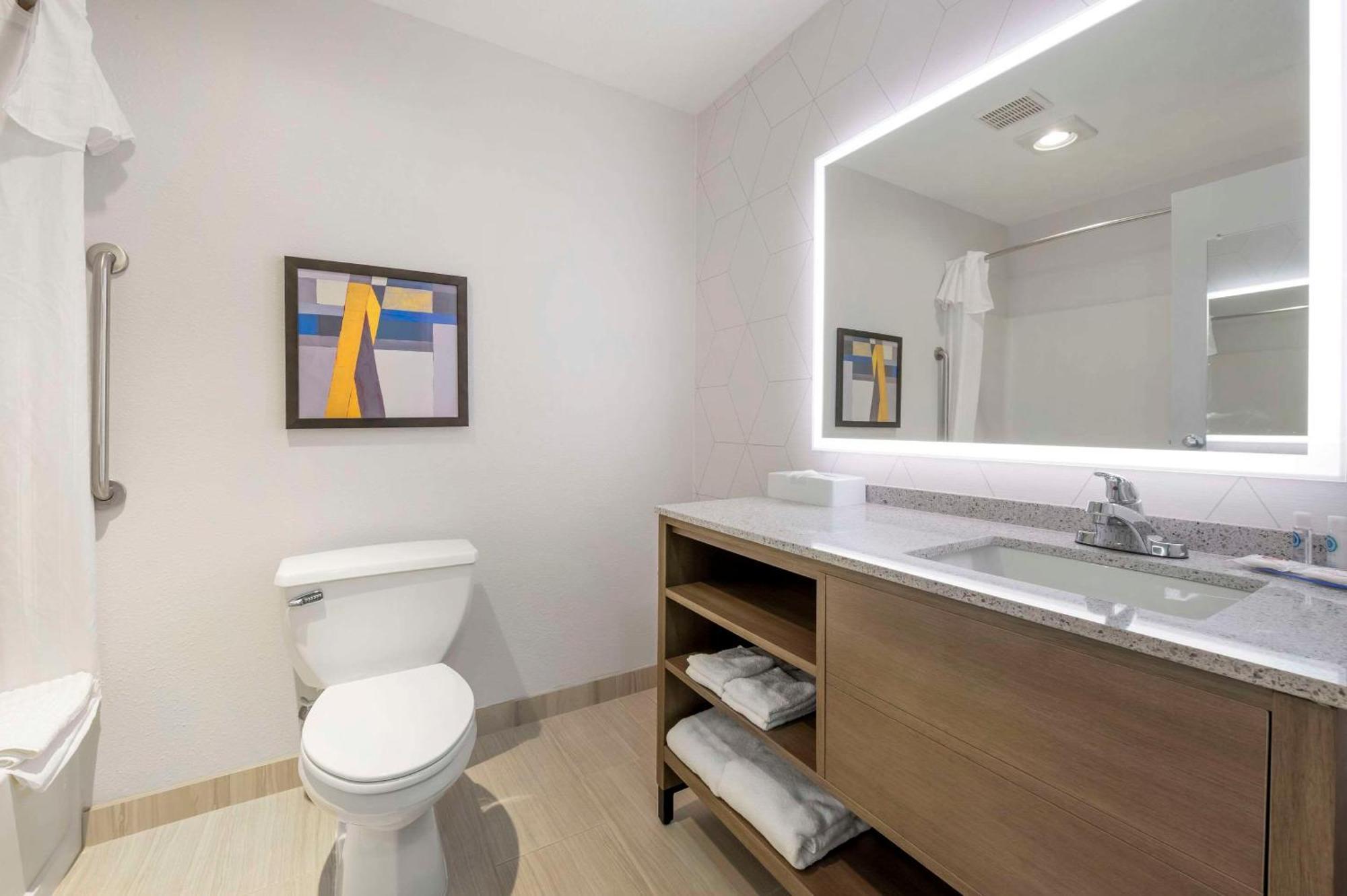 Comfort Inn Edinburgh - Columbus Zewnętrze zdjęcie